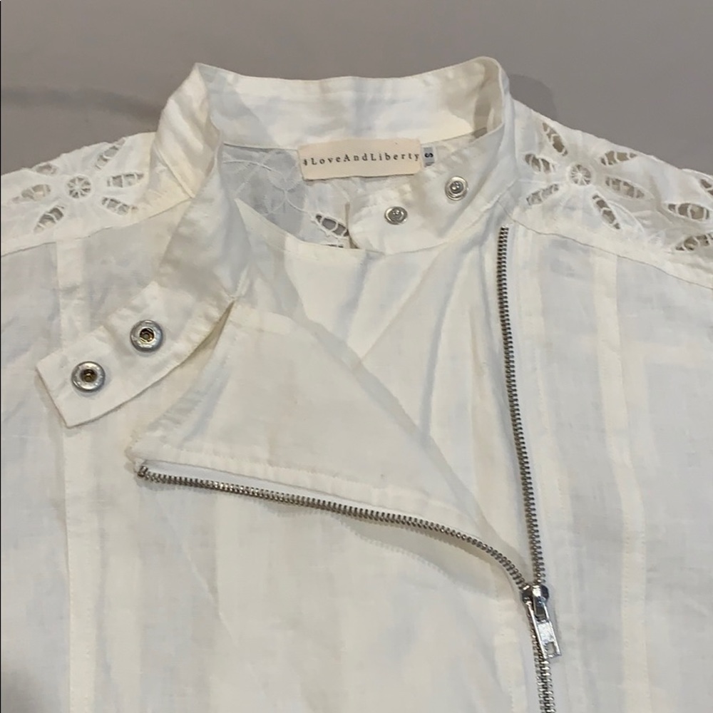 Light weight Jacket - Picture 3 of 5